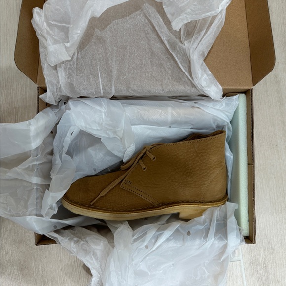 Clarks Desert Boot - Picture 3 of 8